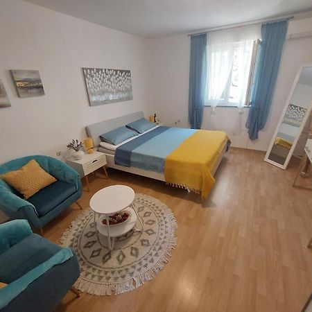 Apartmani Anica ริซิกา ภายนอก รูปภาพ