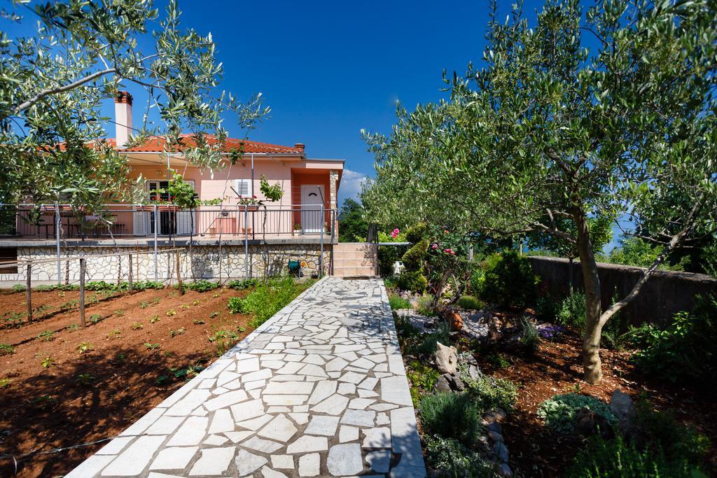 Apartmani Anica ริซิกา ภายนอก รูปภาพ