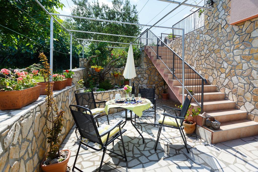 Apartmani Anica ริซิกา ภายนอก รูปภาพ