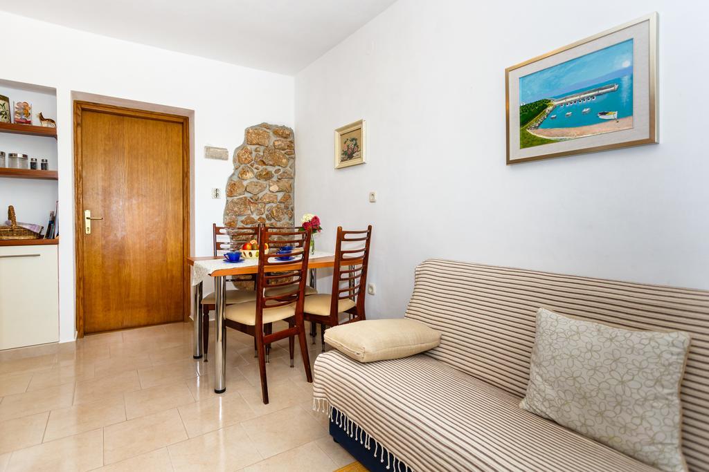 Apartmani Anica ริซิกา ภายนอก รูปภาพ