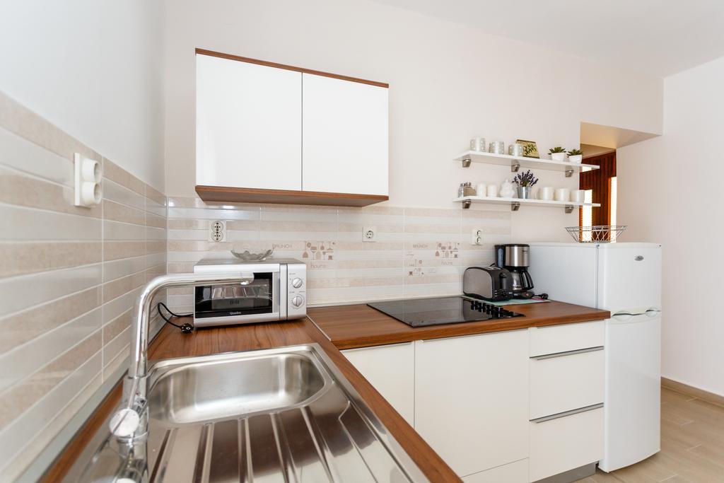 Apartmani Anica ริซิกา ภายนอก รูปภาพ